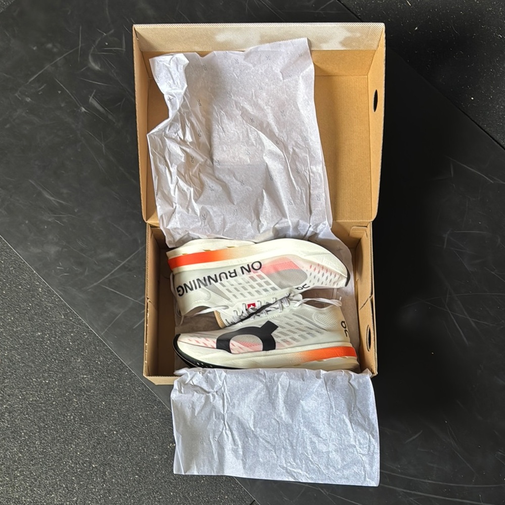 On Cloudboom Strike Running Shoes Brand New